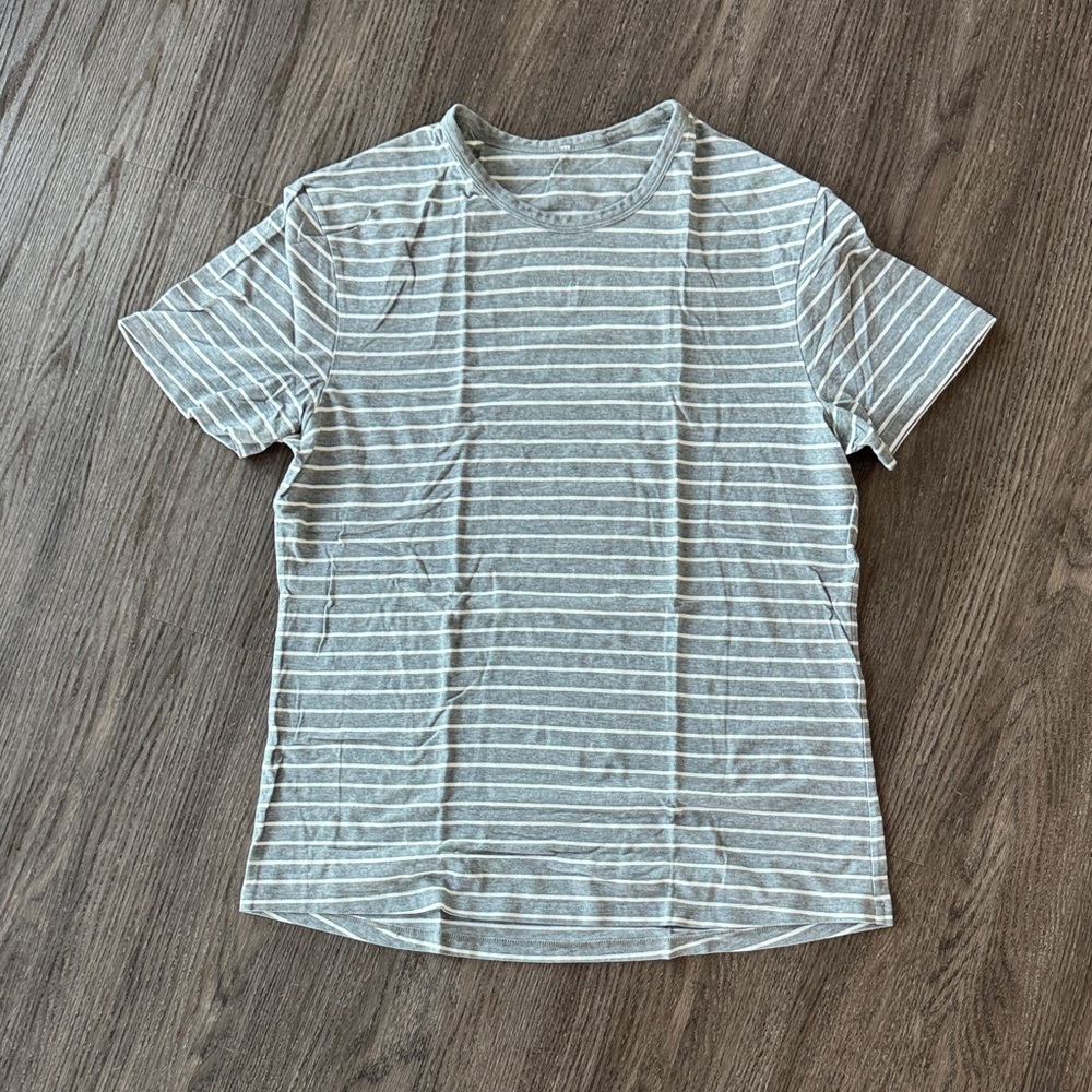Lululemon Gray Striped Men's T-Shirt